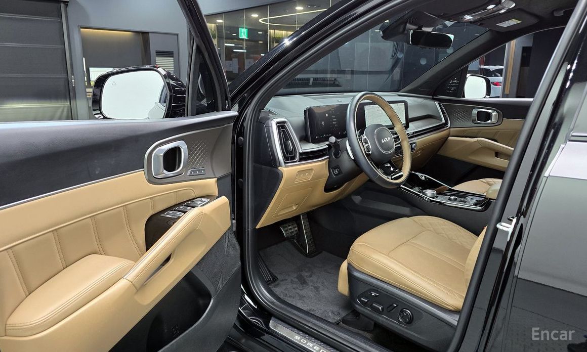 2023 Kia Sorento IV Рестайлинг Gasoline 2.5T 2WD Gravity с пробегом 17 019 км