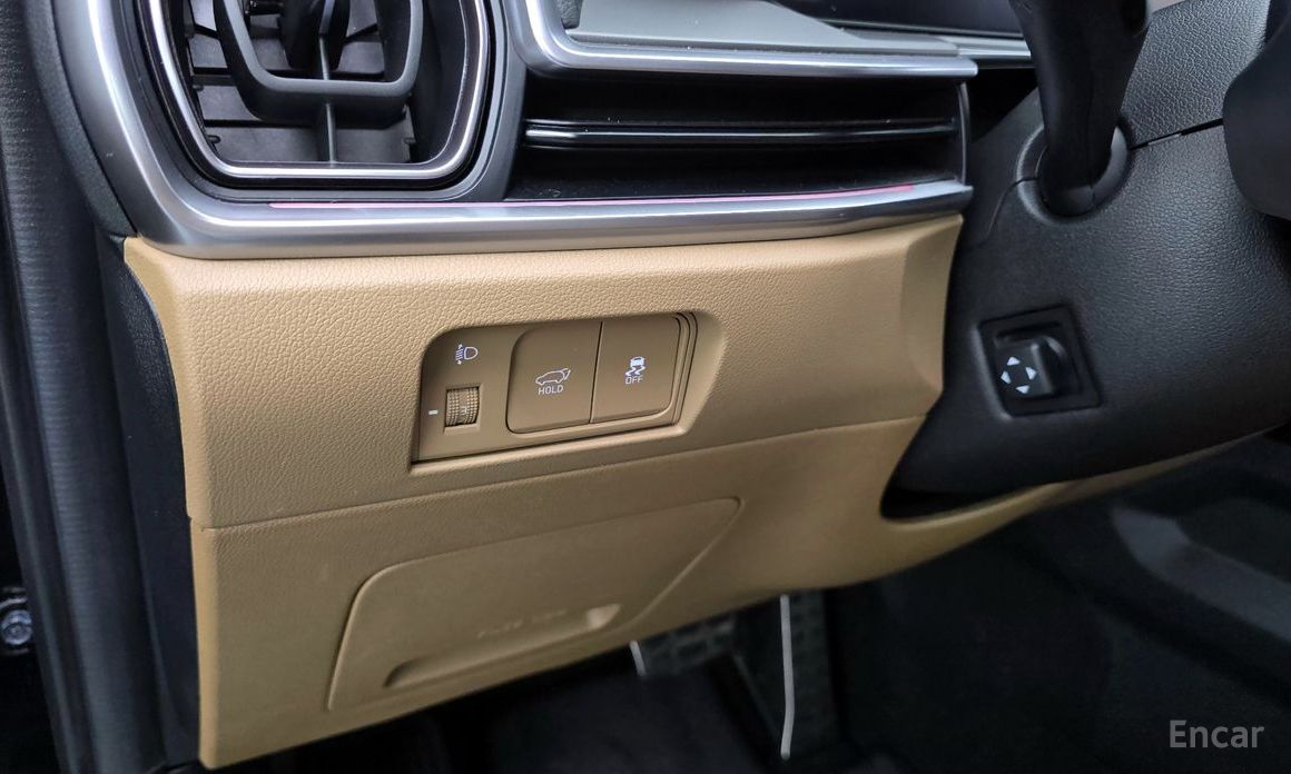 2023 Kia Sorento IV Рестайлинг Gasoline 2.5T 2WD Gravity с пробегом 17 019 км