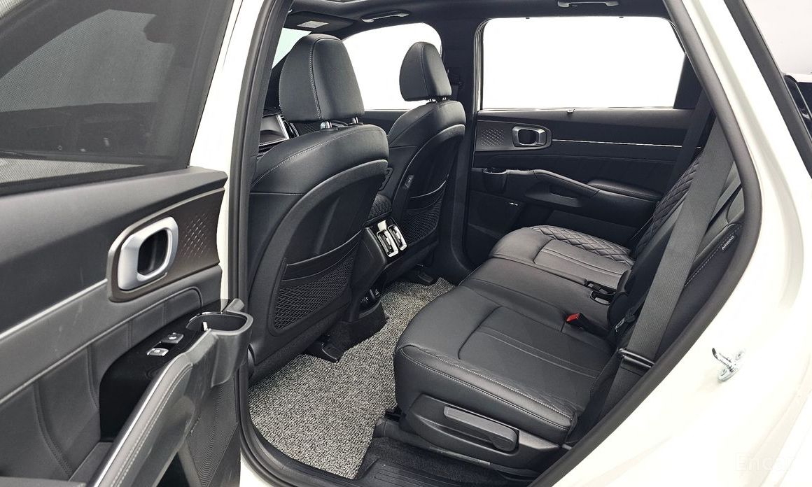 2025 Kia Sorento IV Рестайлинг Gasoline 2.5T 2WD Signature X Line с пробегом 6 724 км