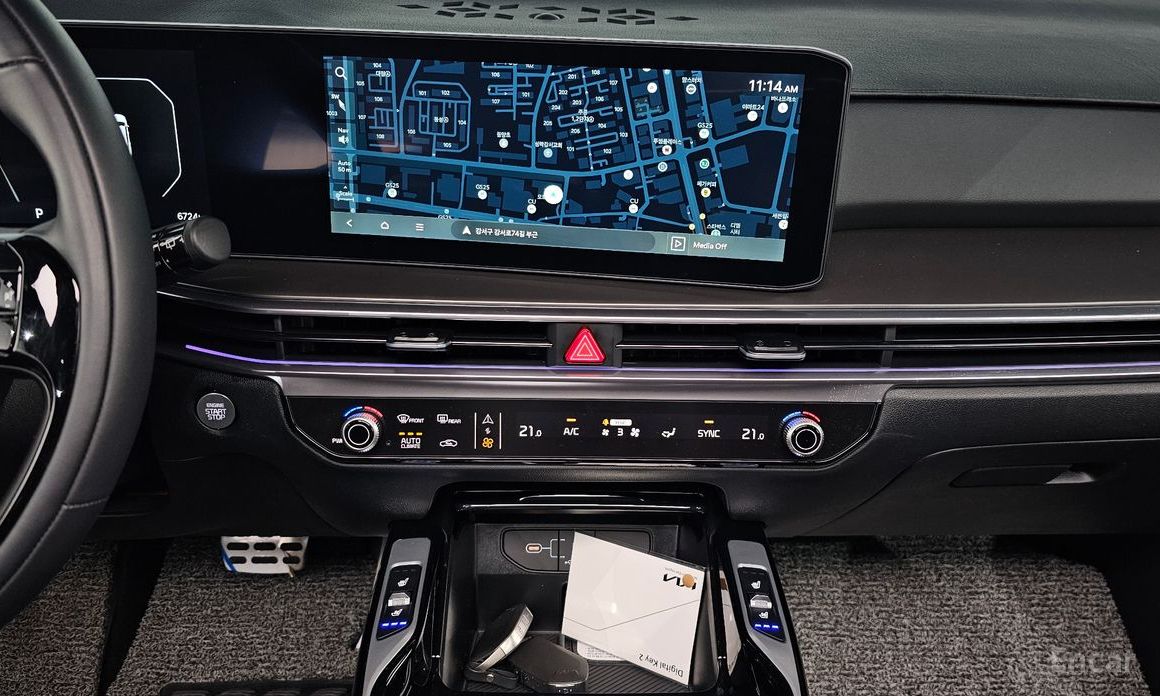 2025 Kia Sorento IV Рестайлинг Gasoline 2.5T 2WD Signature X Line с пробегом 6 724 км
