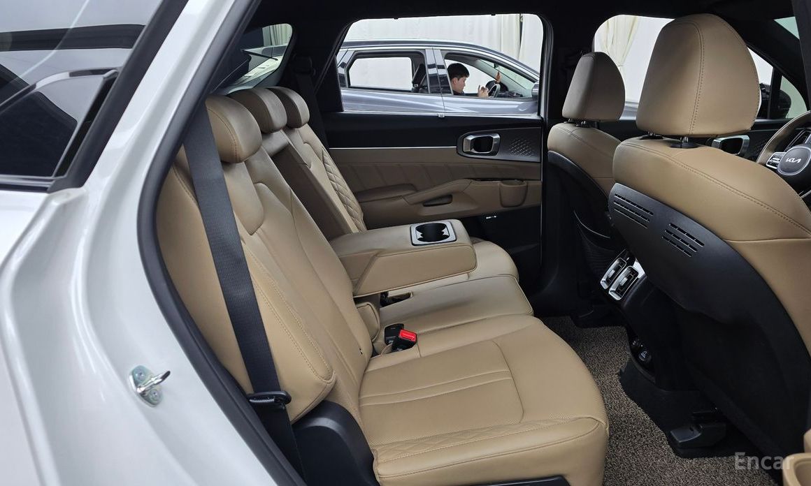 2023 Kia Sorento IV Рестайлинг Gasoline 2.5T 4WD Gravity с пробегом 28 326 км