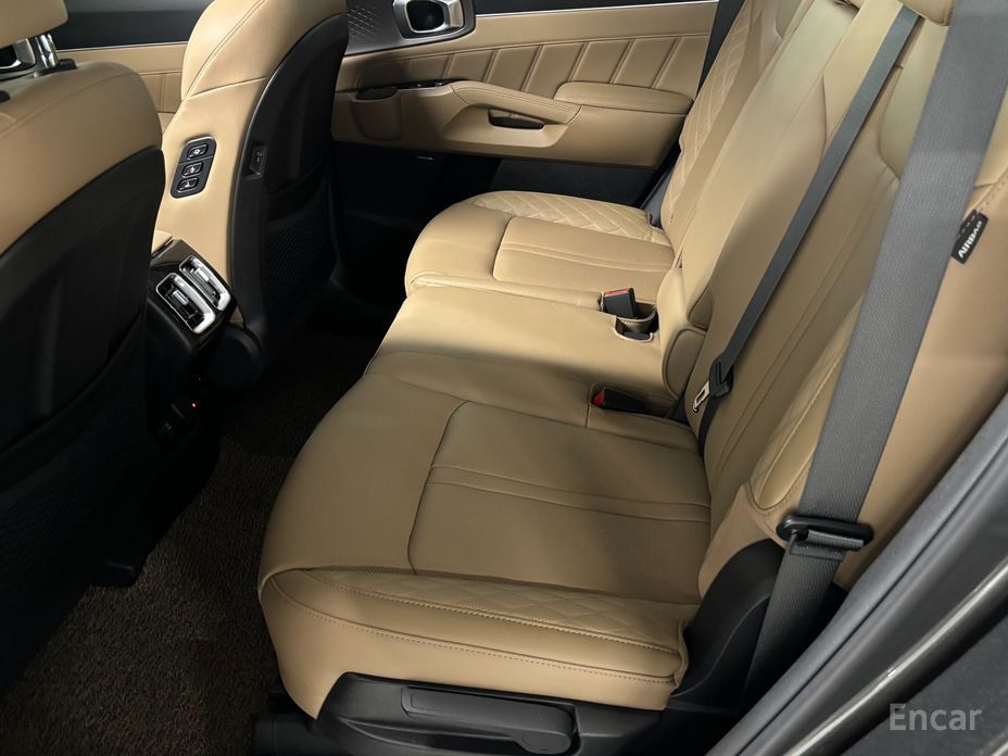 2025 Kia Sorento IV Рестайлинг Gasoline 2.5T 2WD Gravity с пробегом 24 144 км