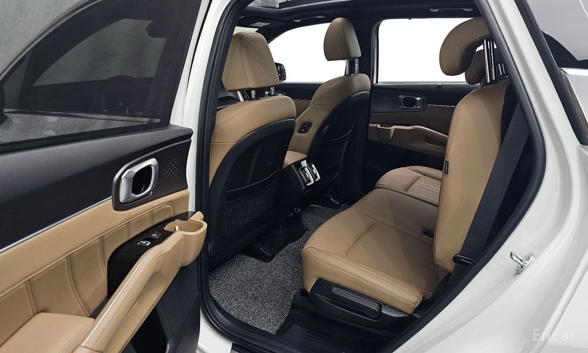 2023 Kia Sorento IV Рестайлинг Gasoline 2.5T 4WD Signature с пробегом 18 872 км