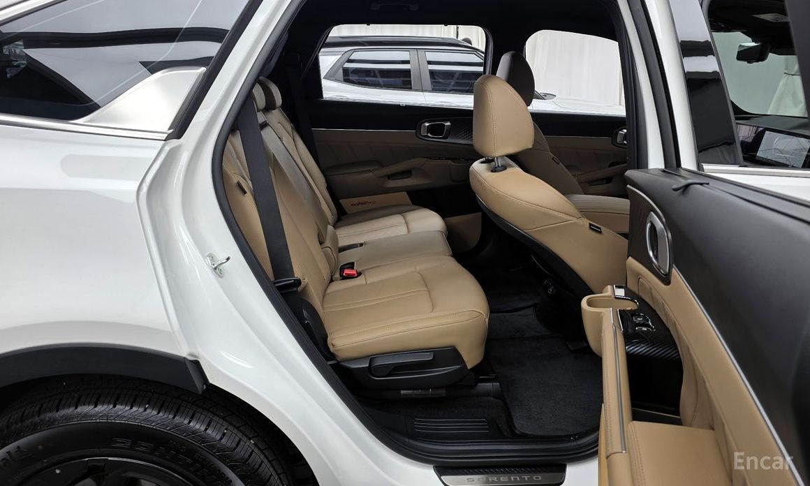 2025 Kia Sorento IV Рестайлинг HEV 1.6 2WD Signature с пробегом 10 553 км