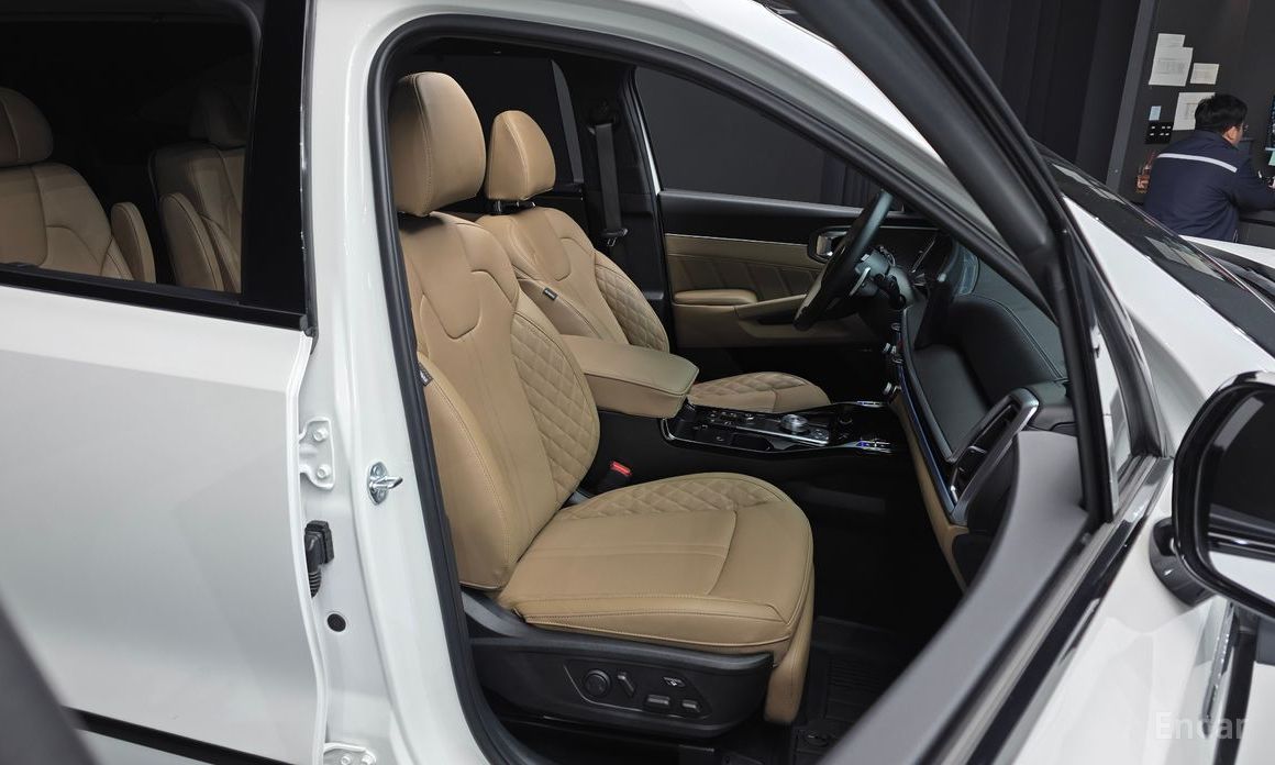 2025 Kia Sorento IV Рестайлинг HEV 1.6 2WD Gravity с пробегом 8 875 км