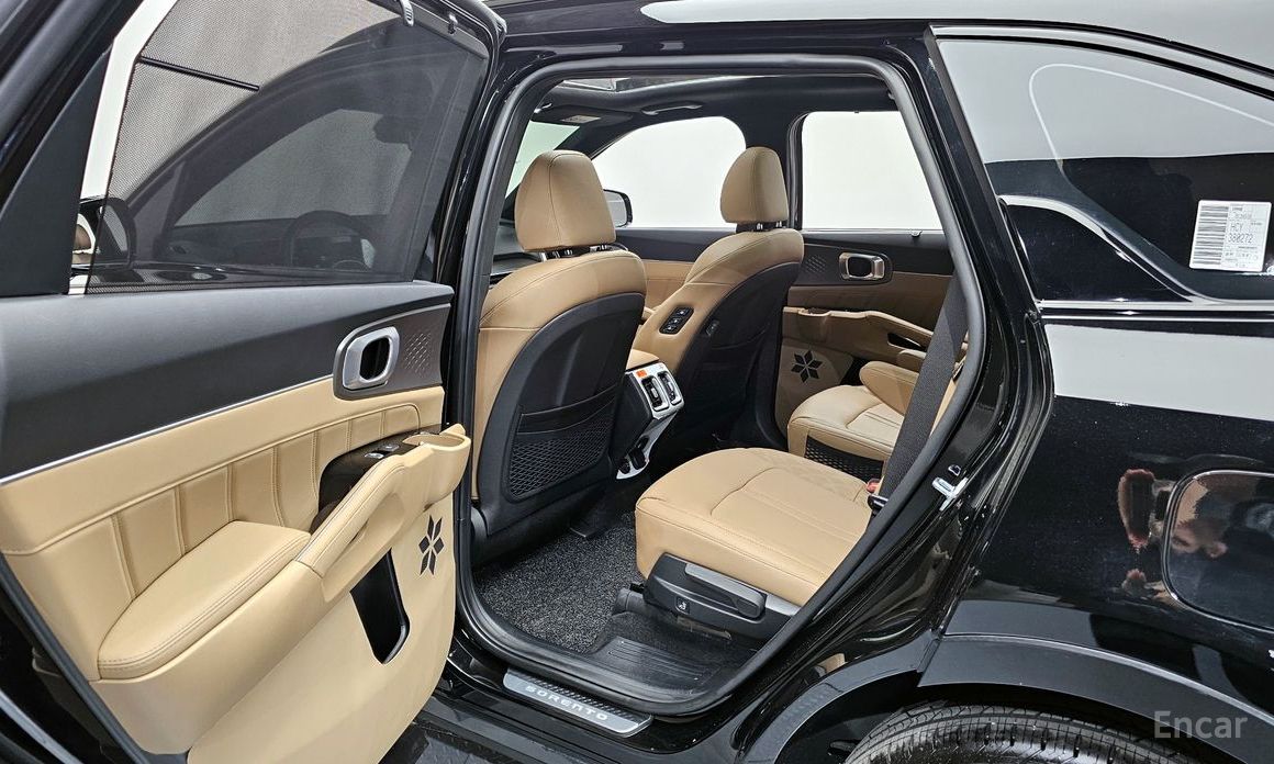 2025 Kia Sorento IV Рестайлинг HEV 1.6 2WD Gravity с пробегом 8 079 км