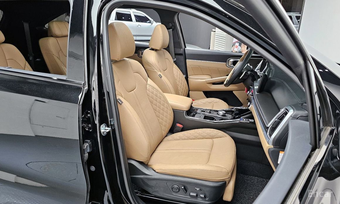2025 Kia Sorento IV Рестайлинг HEV 1.6 2WD Gravity с пробегом 8 079 км