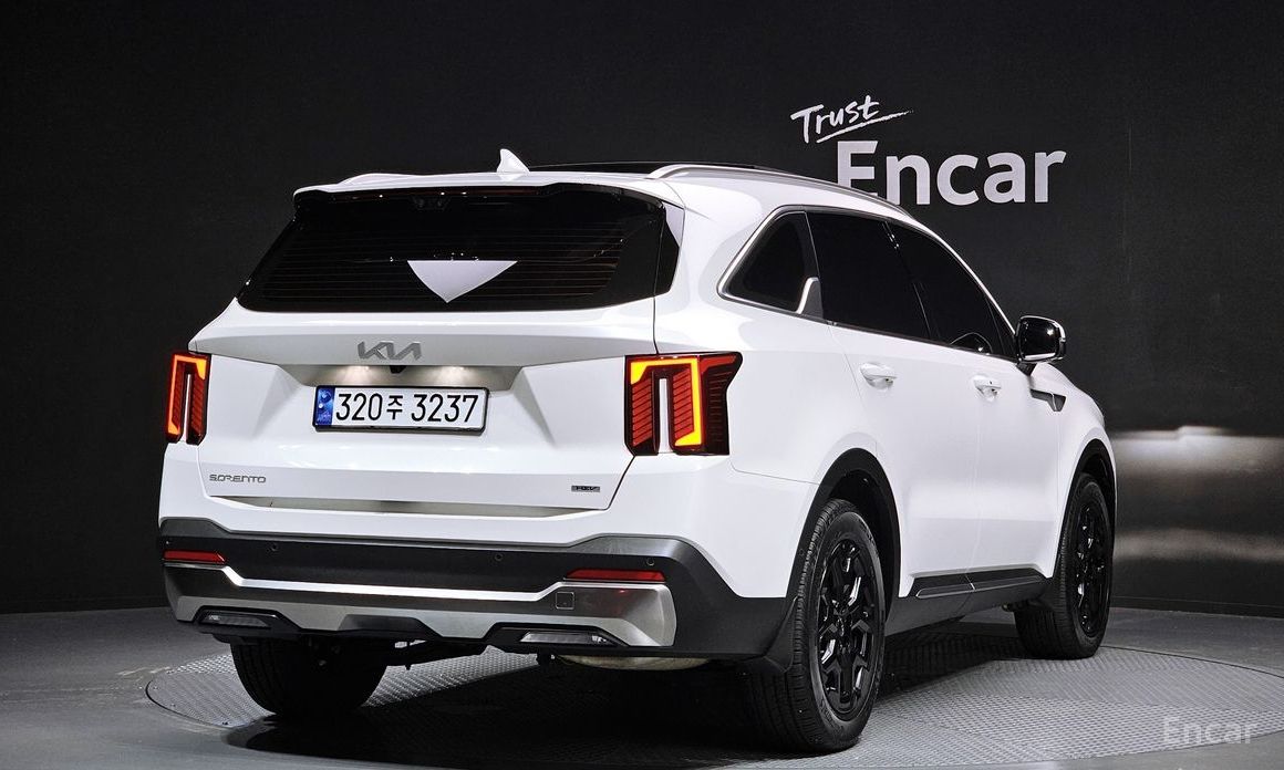 2024 Kia Sorento IV Рестайлинг HEV 1.6 2WD Signature с пробегом 25 613 км