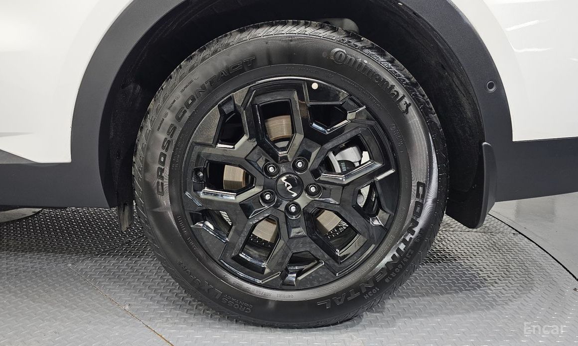 2025 Kia Sorento IV Рестайлинг HEV 1.6 2WD Signature с пробегом 9 963 км