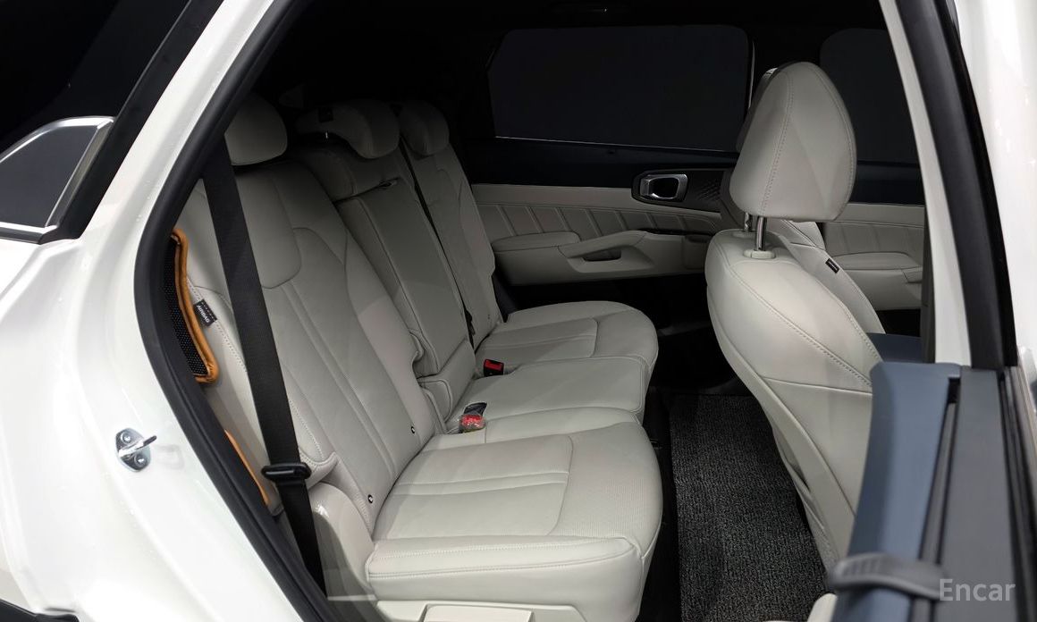 2025 Kia Sorento IV Рестайлинг HEV 1.6 2WD Noblesse с пробегом 3 088 км