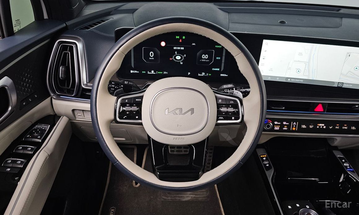 2025 Kia Sorento IV Рестайлинг HEV 1.6 2WD Signature с пробегом 9 963 км