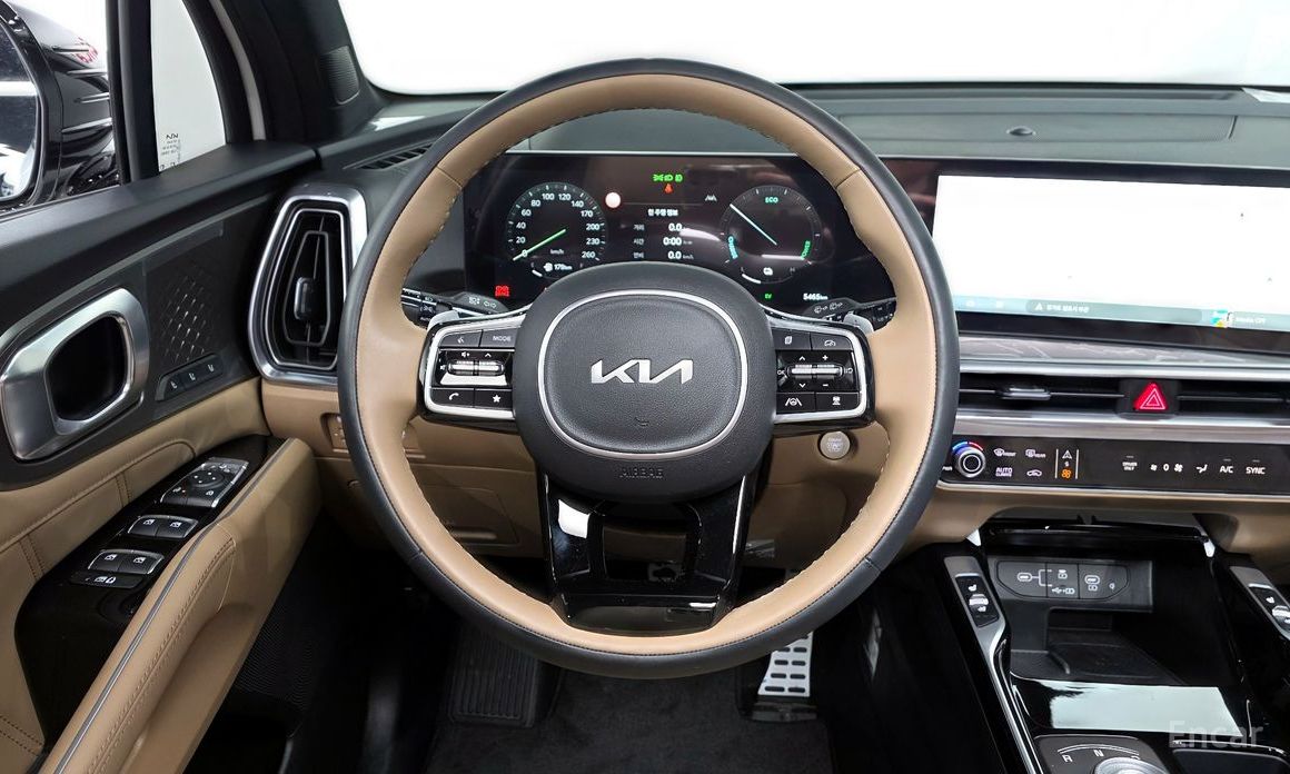 2024 Kia Sorento IV Рестайлинг HEV 1.6 2WD Gravity с пробегом 5 465 км