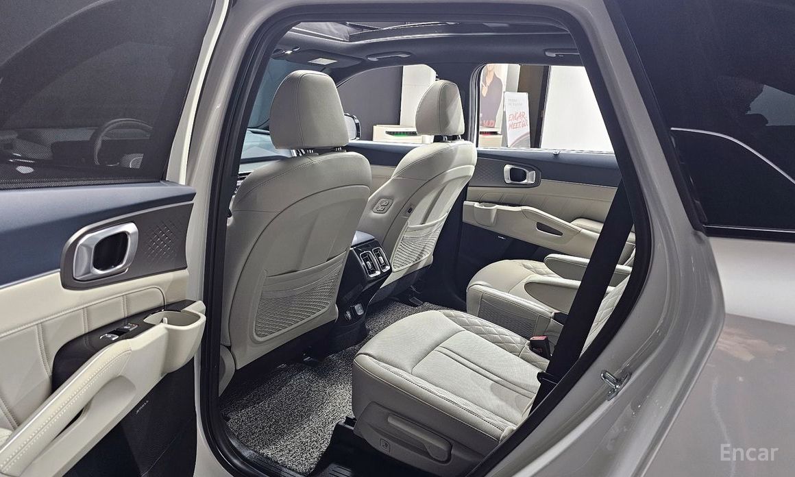 2023 Kia Sorento IV Рестайлинг HEV 1.6 2WD Gravity с пробегом 20 002 км