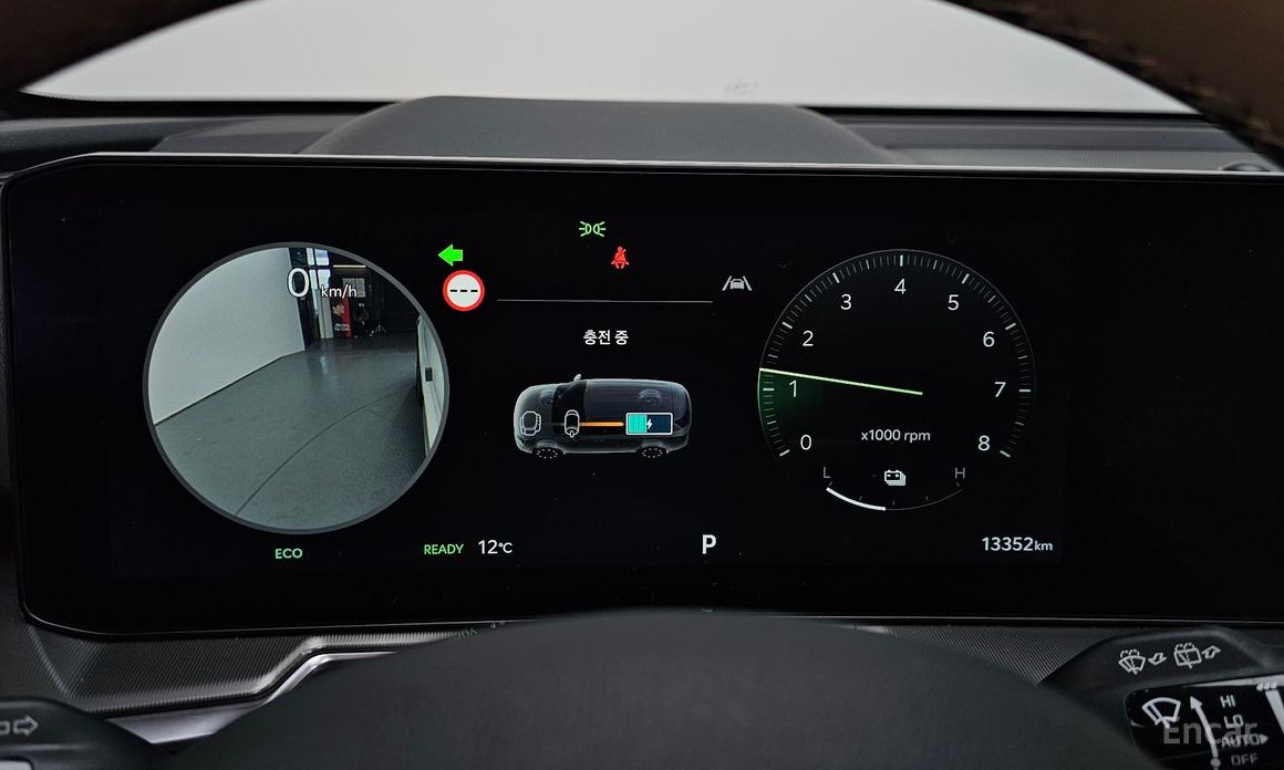 2024 Kia Sorento IV Рестайлинг HEV 1.6 2WD Gravity с пробегом 13 352 км