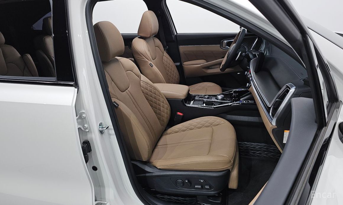 2024 Kia Sorento IV Рестайлинг HEV 1.6 2WD Gravity с пробегом 13 352 км