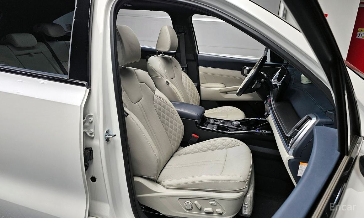 2024 Kia Sorento IV Рестайлинг HEV 1.6 2WD Gravity с пробегом 21 746 км
