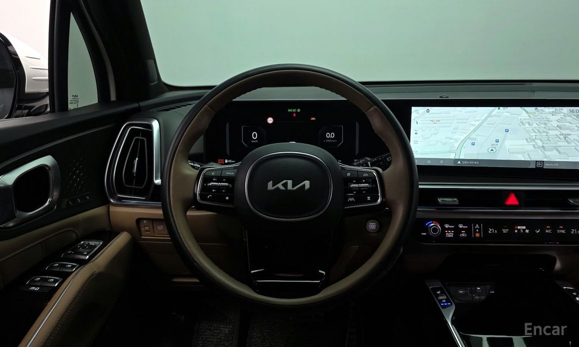 2023 Kia Sorento IV Рестайлинг HEV 1.6 2WD Signature с пробегом 14 126 км