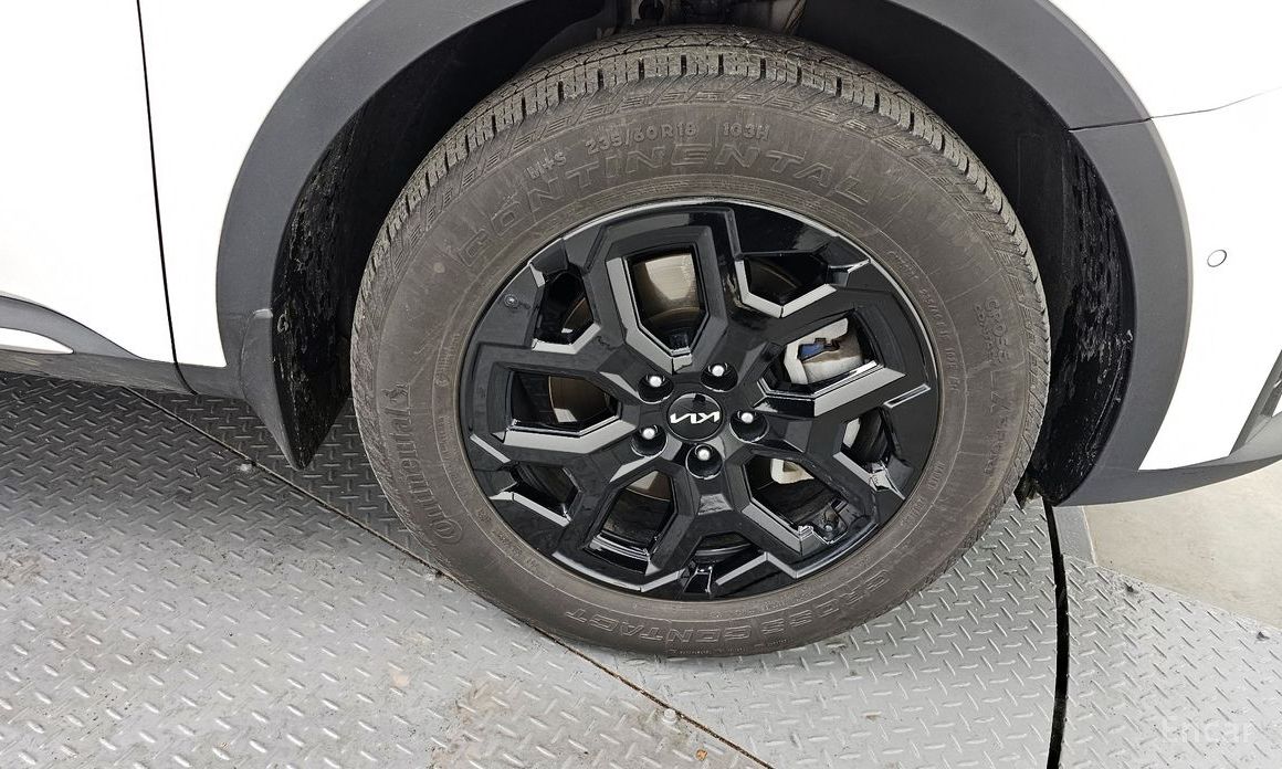2024 Kia Sorento IV Рестайлинг HEV 1.6 2WD Signature с пробегом 23 941 км