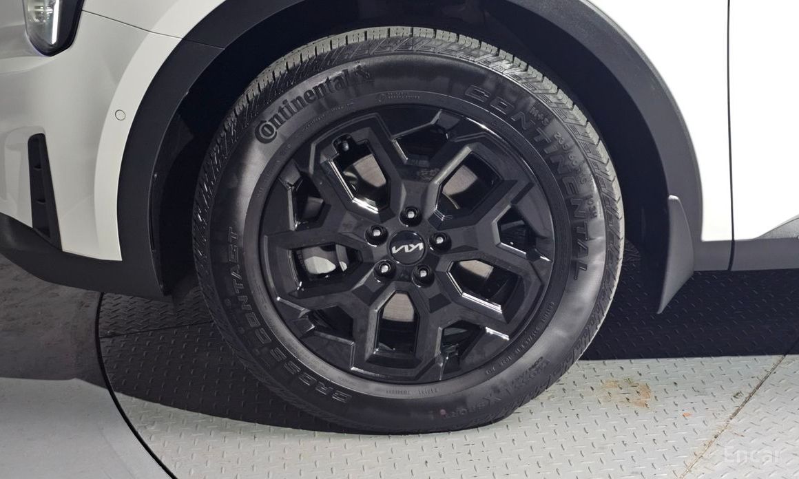 2024 Kia Sorento IV Рестайлинг HEV 1.6 2WD Signature с пробегом 15 718 км