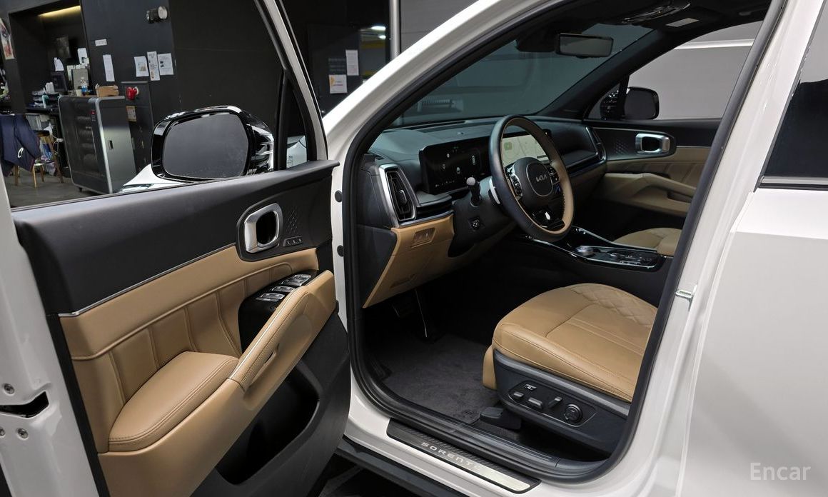 2024 Kia Sorento IV Рестайлинг HEV 1.6 2WD Gravity с пробегом 11 680 км