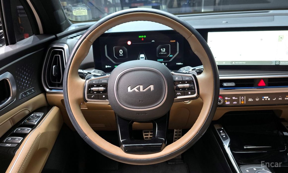 2024 Kia Sorento IV Рестайлинг HEV 1.6 2WD Gravity с пробегом 11 680 км