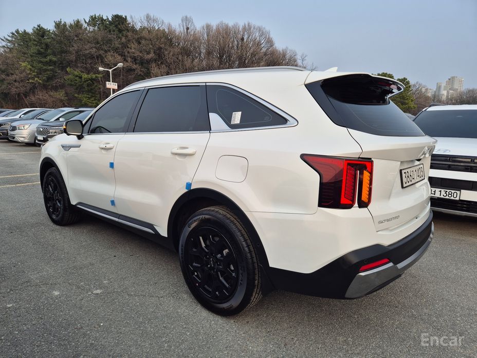 2024 Kia Sorento IV Рестайлинг HEV 1.6 2WD Noblesse с пробегом 9 108 км