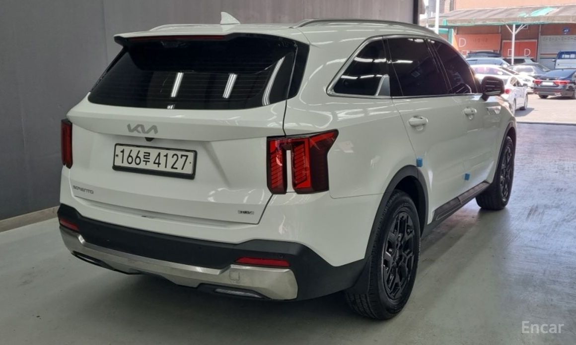 2025 Kia Sorento IV Рестайлинг HEV 1.6 2WD Noblesse с пробегом 14 620 км