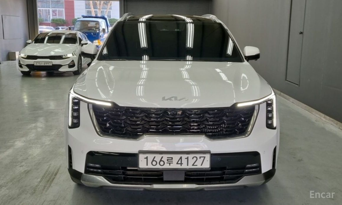 2025 Kia Sorento IV Рестайлинг HEV 1.6 2WD Noblesse с пробегом 14 620 км
