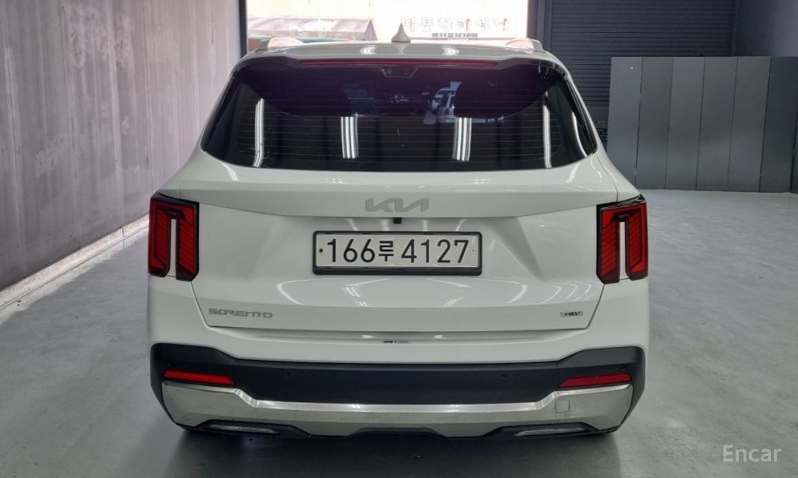 2025 Kia Sorento IV Рестайлинг HEV 1.6 2WD Noblesse с пробегом 14 620 км