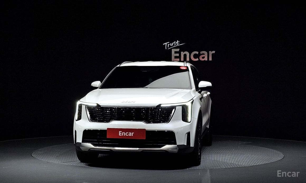2023 Kia Sorento IV Рестайлинг HEV 1.6 2WD Signature с пробегом 14 584 км