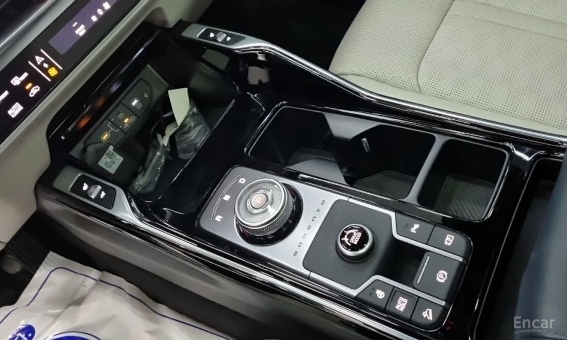 2025 Kia Sorento IV Рестайлинг HEV 1.6 2WD Noblesse с пробегом 14 620 км