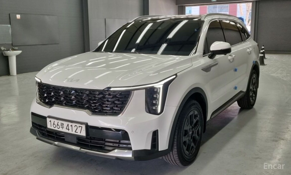 2025 Kia Sorento IV Рестайлинг HEV 1.6 2WD Noblesse с пробегом 14 620 км