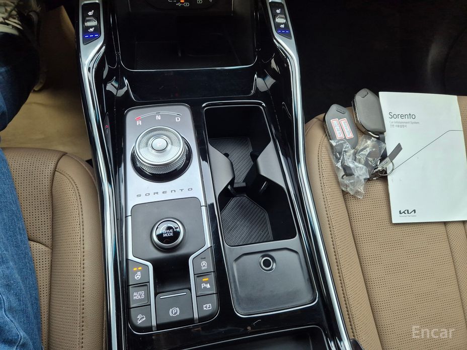 2024 Kia Sorento IV Рестайлинг HEV 1.6 2WD Noblesse с пробегом 9 108 км