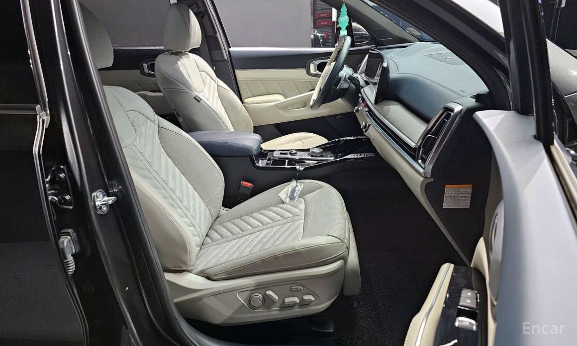 2023 Kia Sorento IV Рестайлинг HEV 1.6 2WD Signature с пробегом 27 254 км