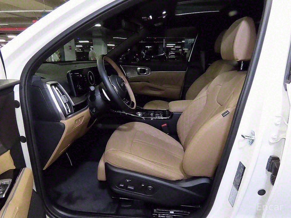 2023 Kia Sorento IV Рестайлинг HEV 1.6 2WD Gravity с пробегом 15 271 км