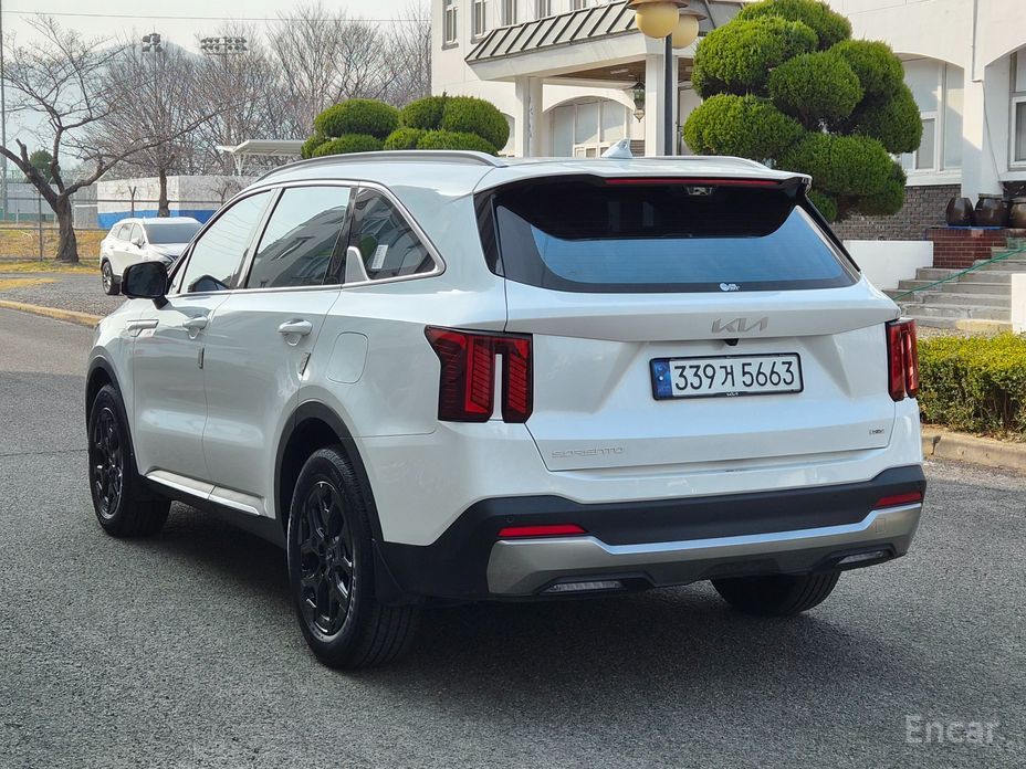 2024 Kia Sorento IV Рестайлинг HEV 1.6 2WD Signature с пробегом 24 515 км