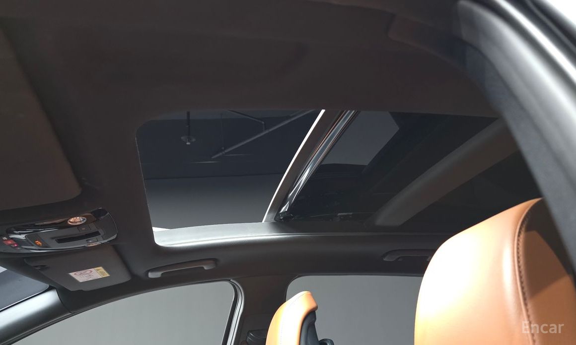 2021 Kia Sportage V Signature 2WD с пробегом 64 104 км