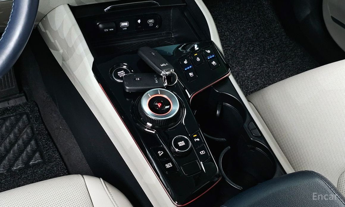 2021 Kia Sportage V Signature 2WD с пробегом 77 163 км
