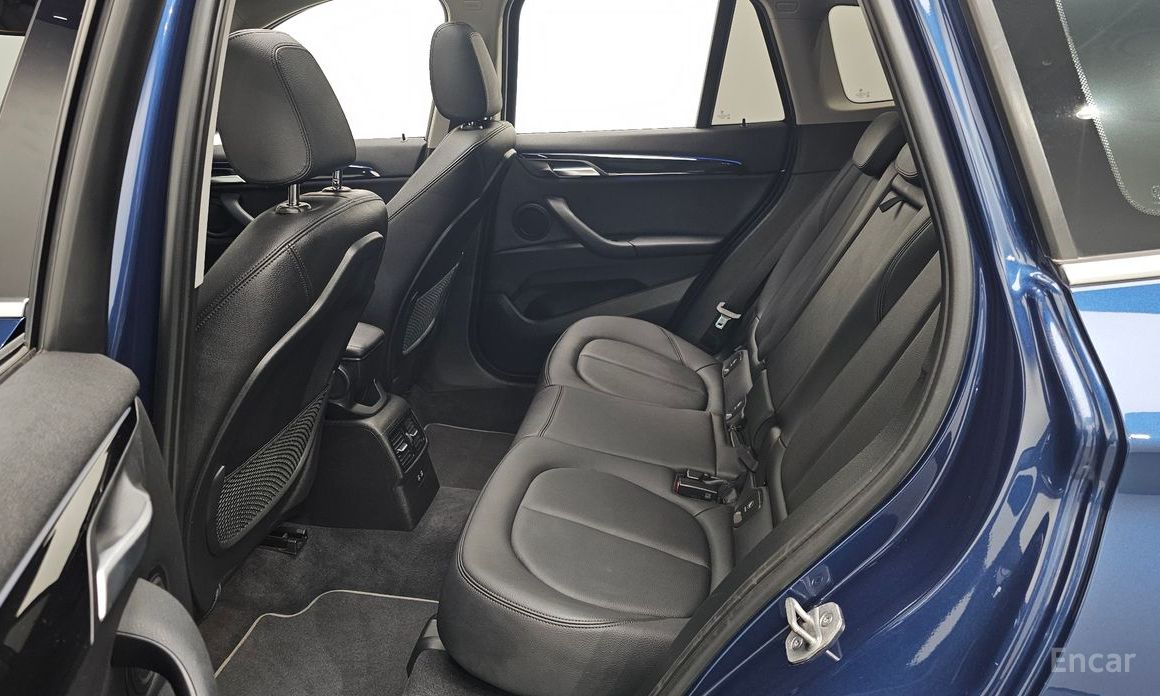 2021 BMW X1 II (F48) Рестайлинг xDrive 20i xLine с пробегом 77 528 км