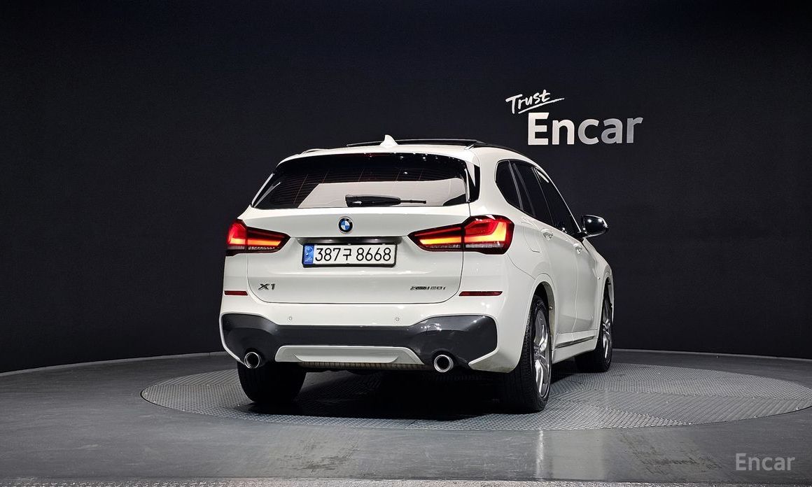 2020 BMW X1 II (F48) Рестайлинг xDrive 20i M Sport с пробегом 71 500 км