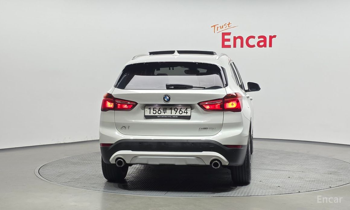 2022 BMW X1 II (F48) Рестайлинг xDrive 20i xLine с пробегом 75 222 км