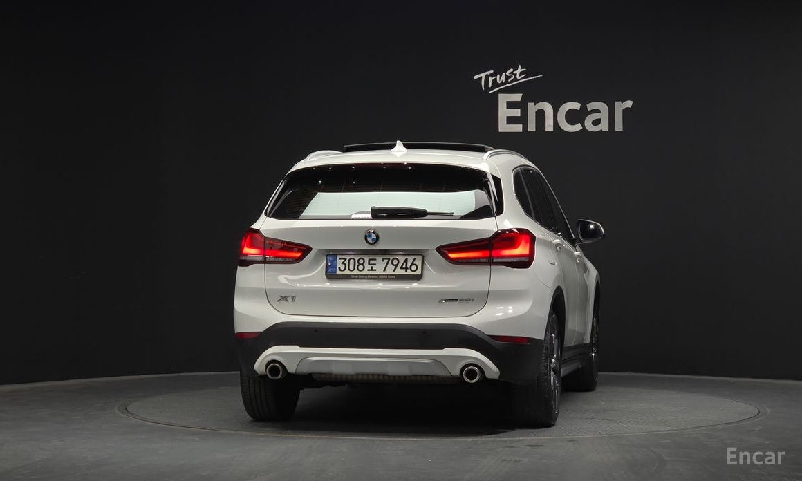 2021 BMW X1 II (F48) Рестайлинг xDrive 20i xLine с пробегом 116 026 км