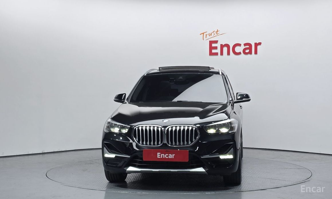 2022 BMW X1 II (F48) Рестайлинг xDrive 20i xLine с пробегом 45 526 км