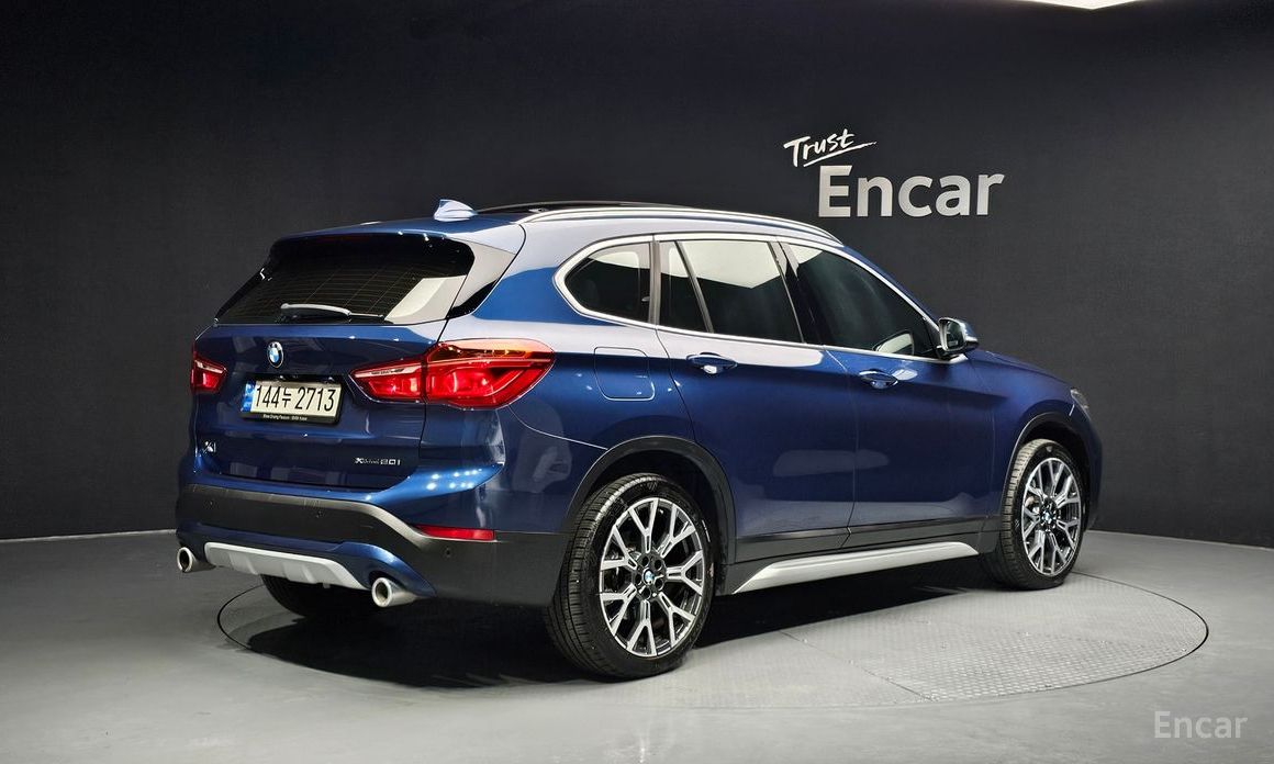 2022 BMW X1 II (F48) Рестайлинг xDrive 20i xLine с пробегом 50 380 км