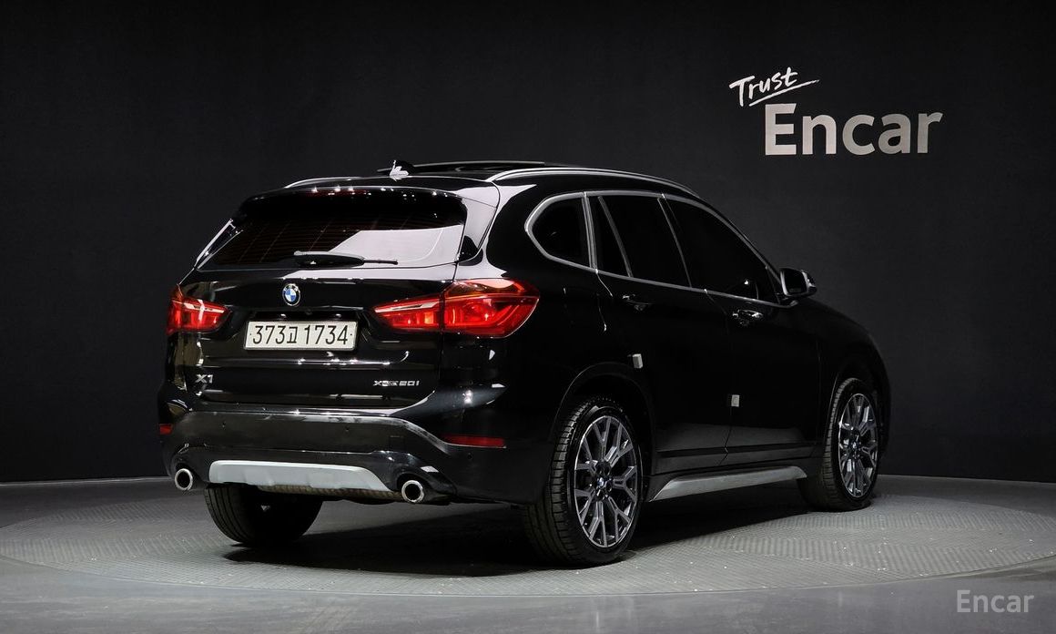 2022 BMW X1 II (F48) Рестайлинг xDrive 20i xLine с пробегом 59 595 км
