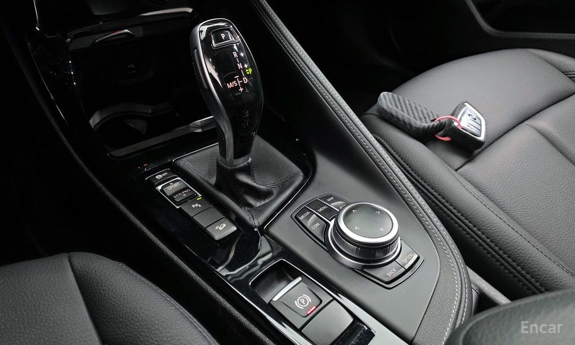 2022 BMW X1 II (F48) Рестайлинг xDrive 20i xLine с пробегом 45 526 км