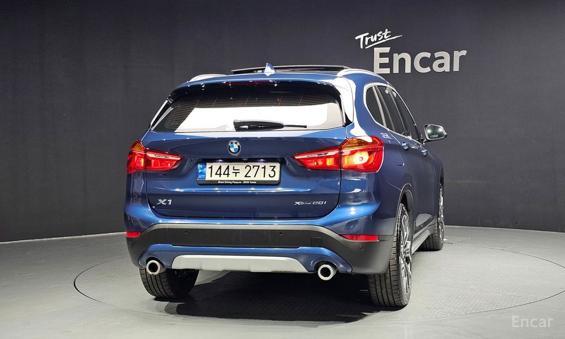 2022 BMW X1 II (F48) Рестайлинг xDrive 20i xLine с пробегом 50 380 км