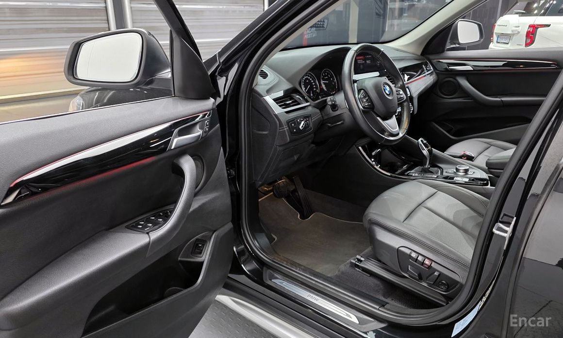 2022 BMW X1 II (F48) Рестайлинг xDrive 20i xLine с пробегом 45 526 км
