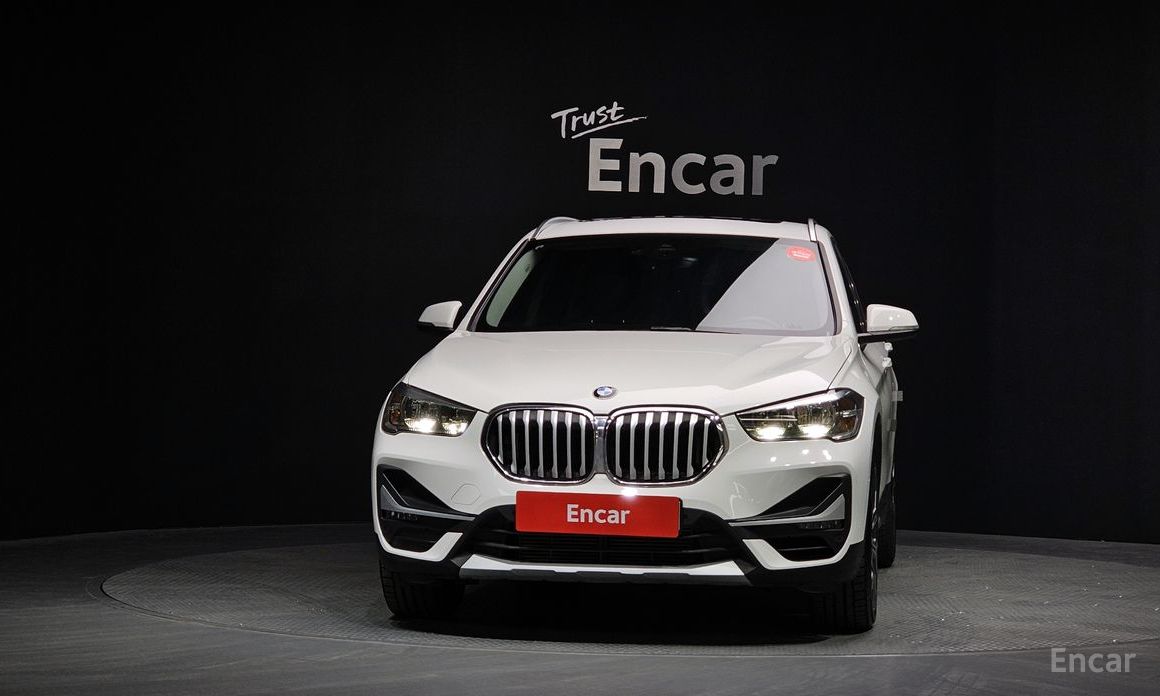 2022 BMW X1 II (F48) Рестайлинг xDrive 20i xLine с пробегом 82 151 км