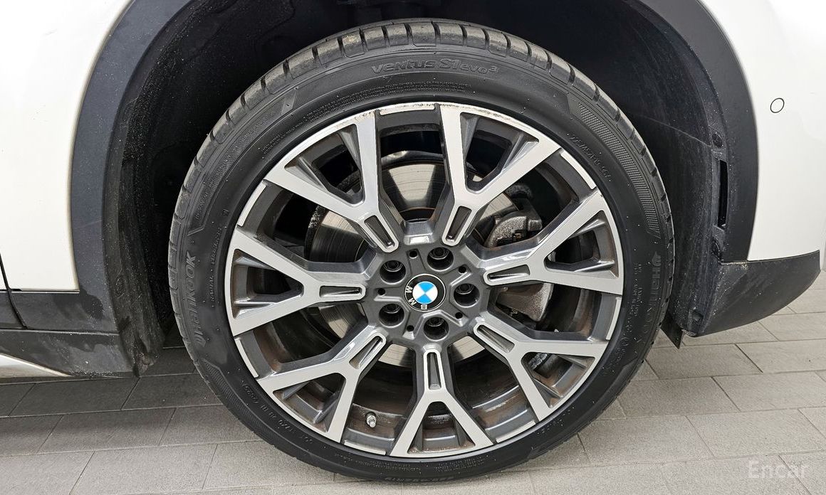 2022 BMW X1 II (F48) Рестайлинг xDrive 20i xLine с пробегом 82 151 км